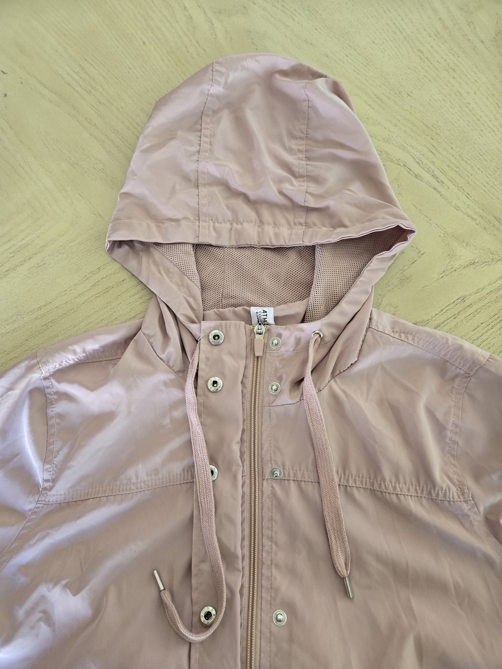26 International Light Pink Hooded Utility Jacket - Picture 4 of 7